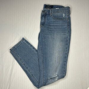 Lucky brand- Charlie skinny